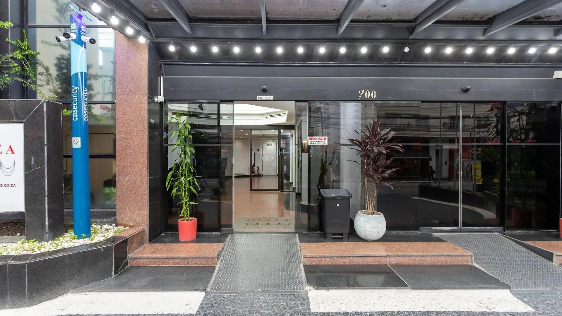 Impecavel C/ Garagem Prox Metro Hospitais E Mto +! 0*, Sao Paulo Brazil