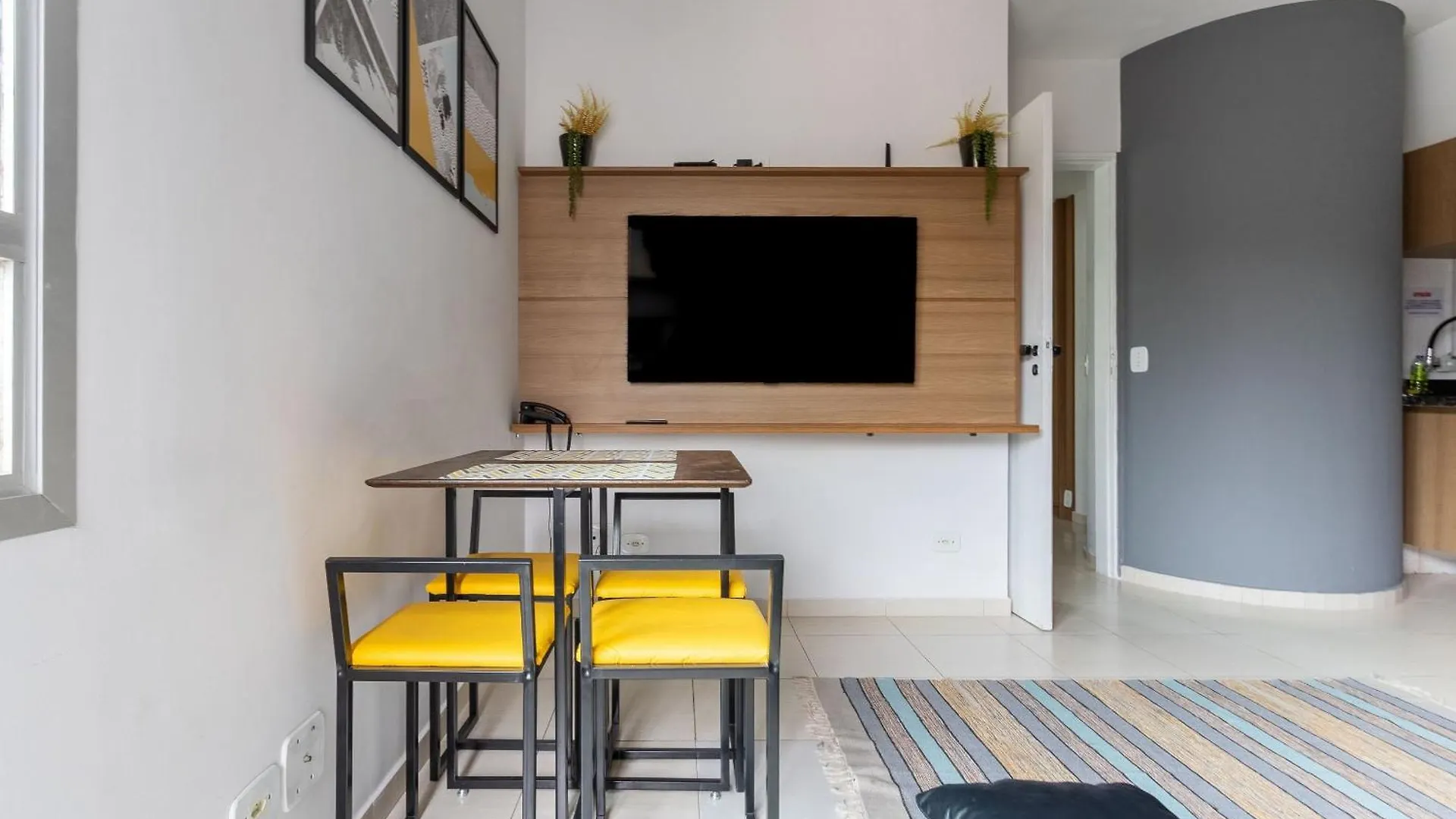 Impecavel C/ Garagem Prox Metro Hospitais E Mto +! Apartment